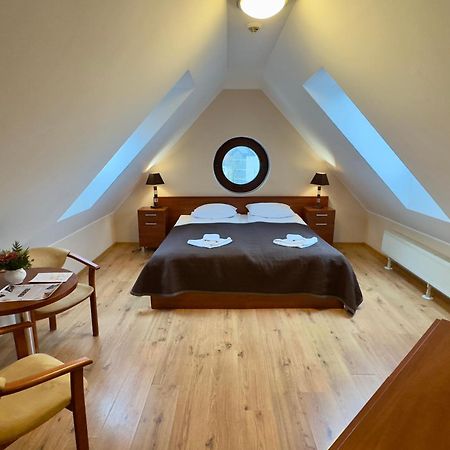 Hotel Rigga Willa Lucja วาดีสวาโวโว ภายนอก รูปภาพ