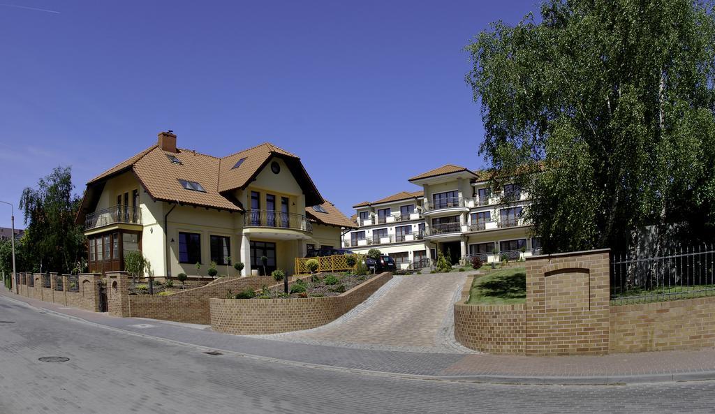 Hotel Rigga Willa Lucja วาดีสวาโวโว ภายนอก รูปภาพ